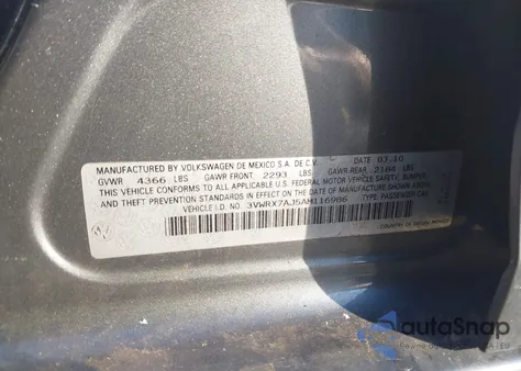 2010 Volkswagen Jetta Limited Edition z USA, uszkodzony, nr VIN 3VWRX7AJ5AM116986